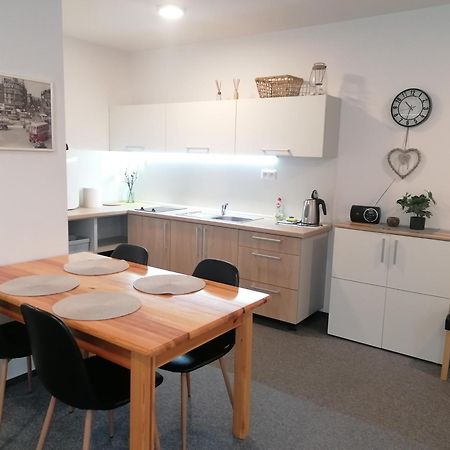 Apartman 26 Mymara Bešeňová Εξωτερικό φωτογραφία